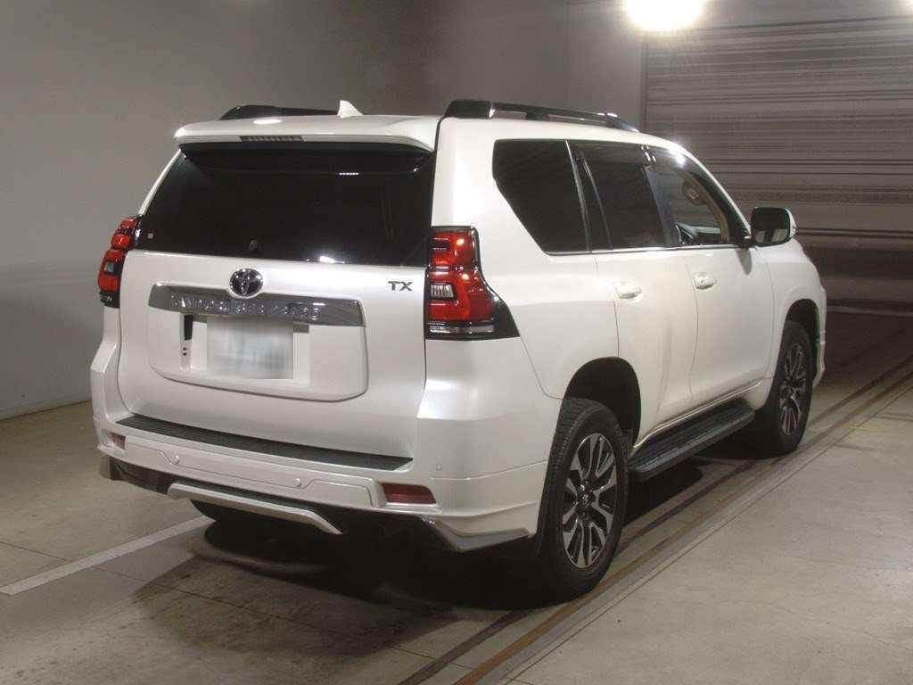 2021 Toyota Land Cruiser Prado TRJ150W[1]