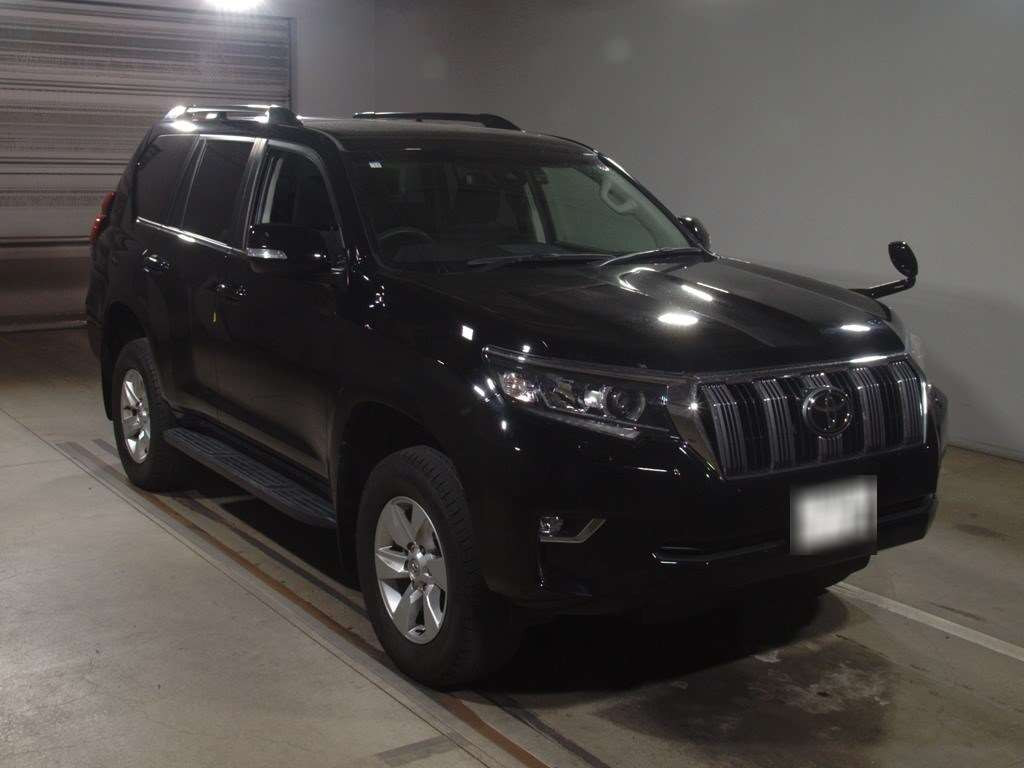 2020 Toyota Land Cruiser Prado TRJ150W[2]