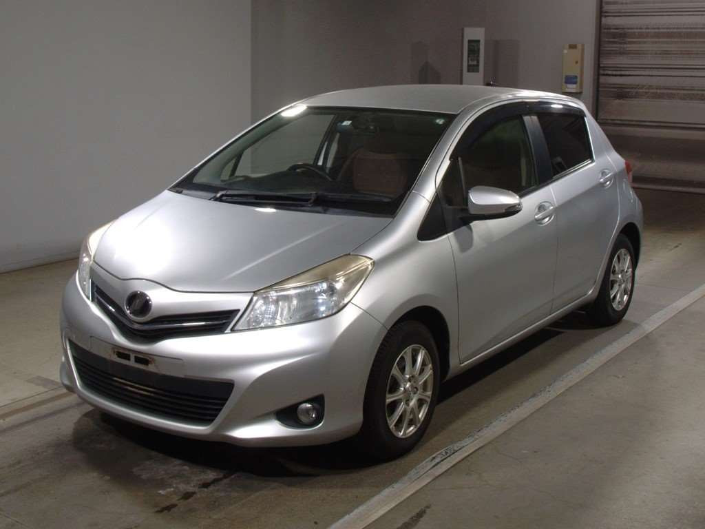 2012 Toyota Vitz NSP130[0]