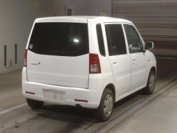 2001 Mitsubishi Toppo Bj