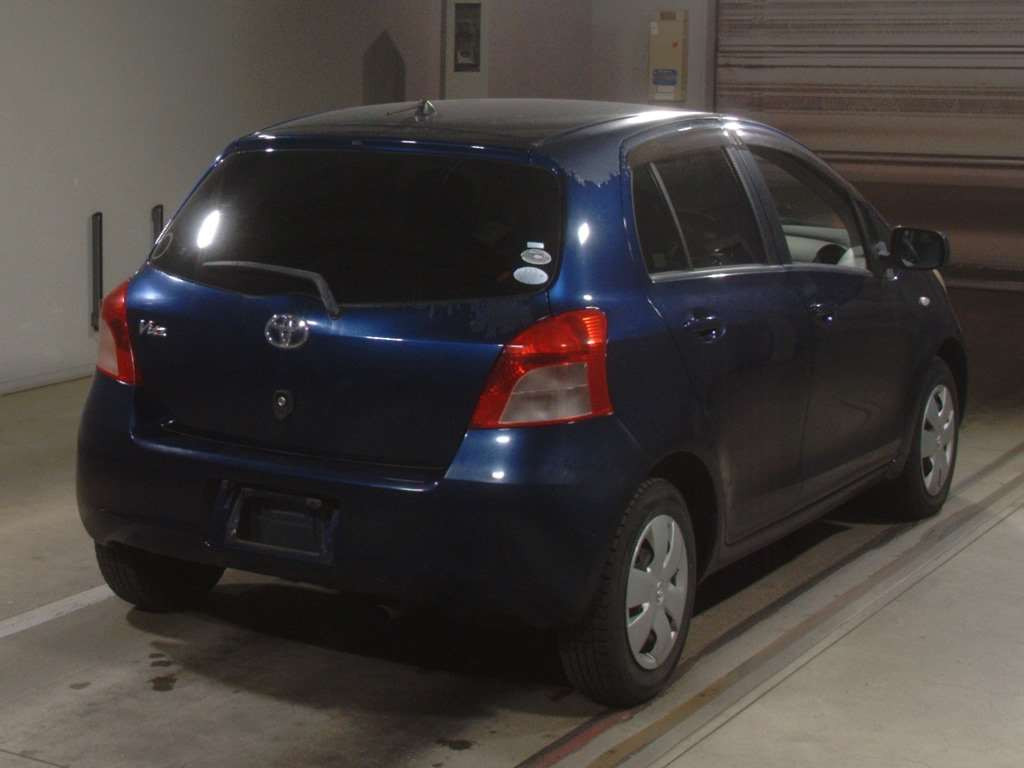 2007 Toyota Vitz SCP90[1]