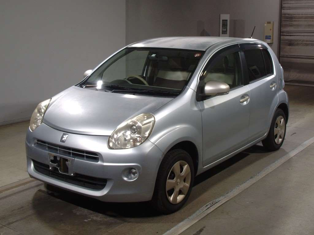 2010 Toyota Passo KGC30[0]