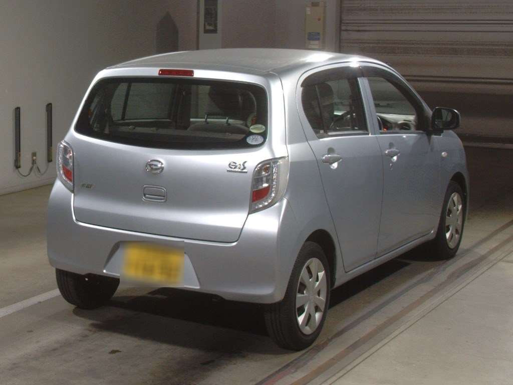 2014 Daihatsu Mira es LA300S[1]