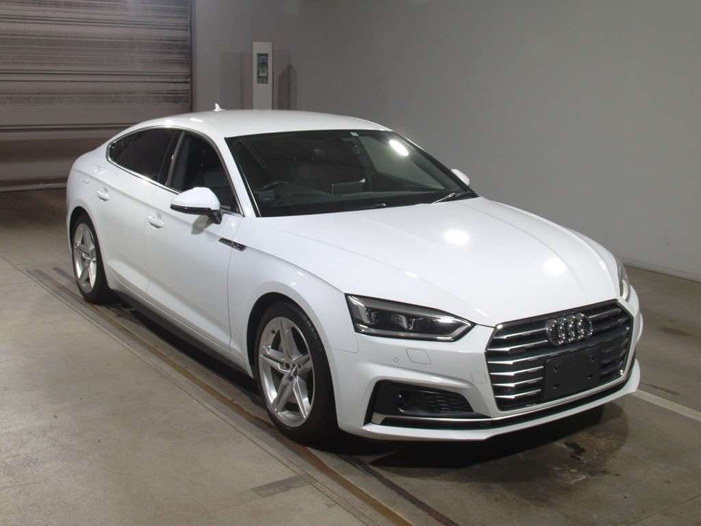 2017 Audi A5 Sportback F5CYRL[2]