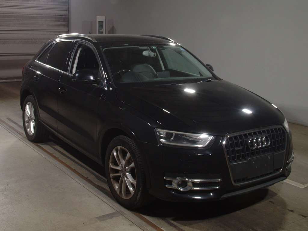 2013 Audi Q3 8UCPSF[2]