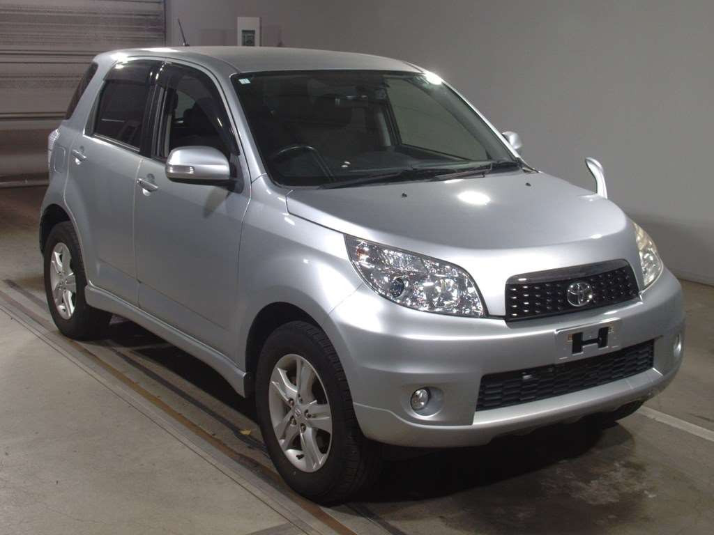 2015 Toyota Rush J210E[2]