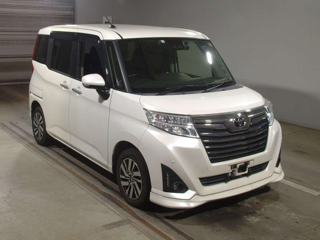 2018 Toyota Roomy M900A[2]