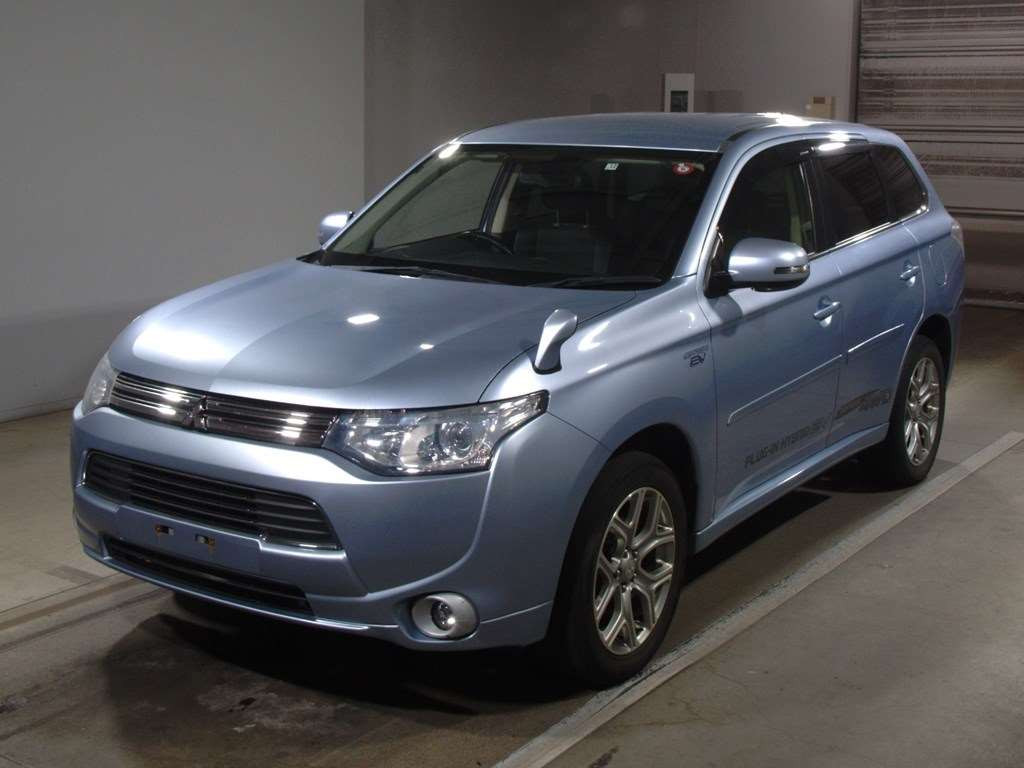 2013 Mitsubishi Outlander PHEV GG2W[0]