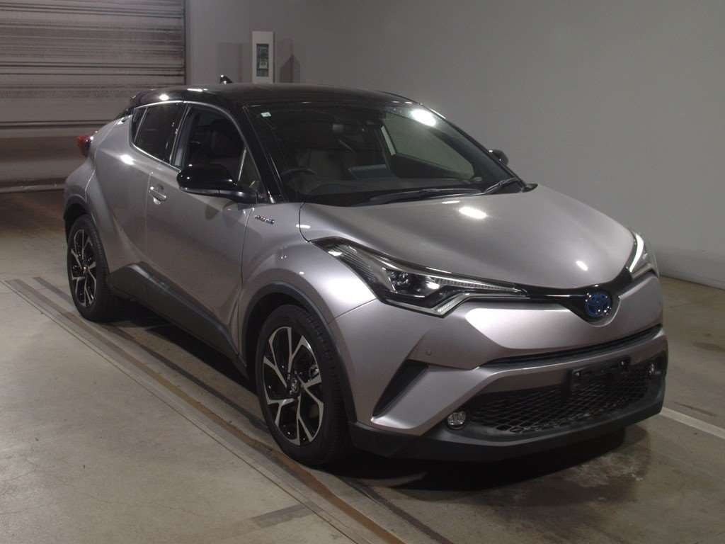 2018 Toyota C-HR ZYX10[2]