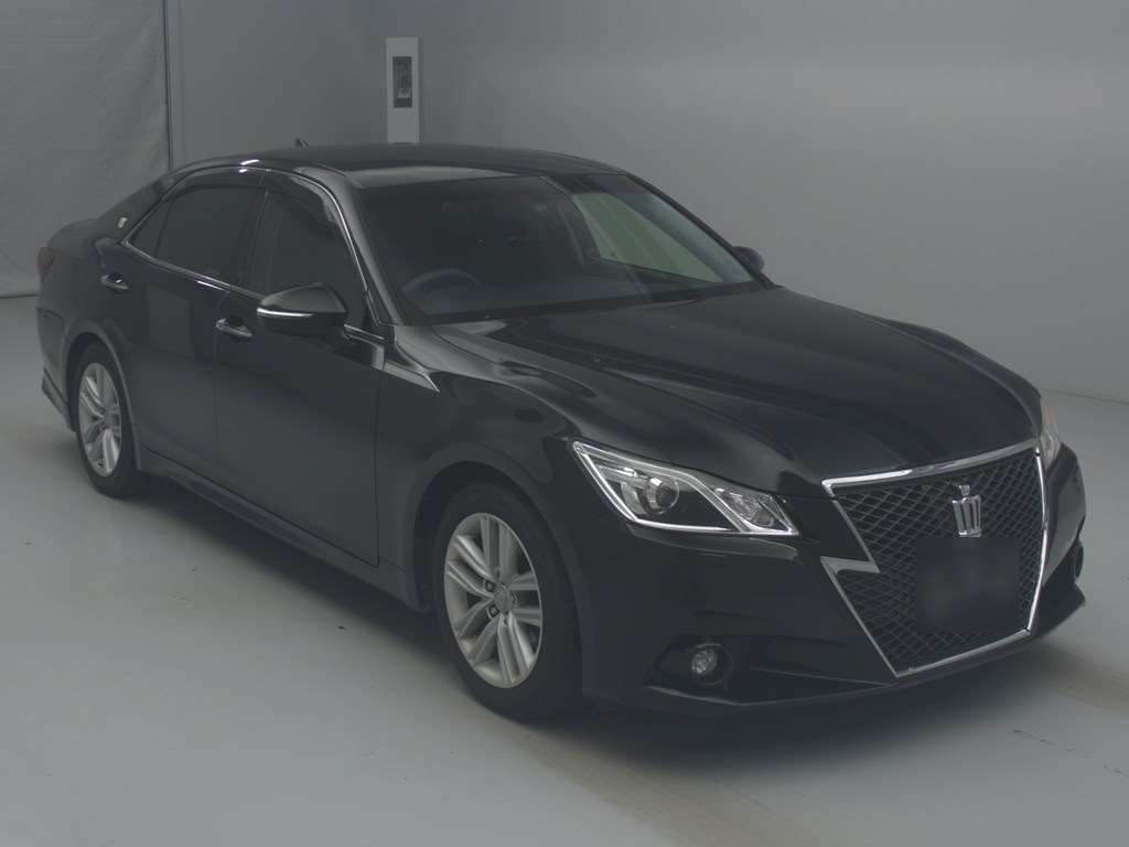 2014 Toyota Crown GRS210[2]