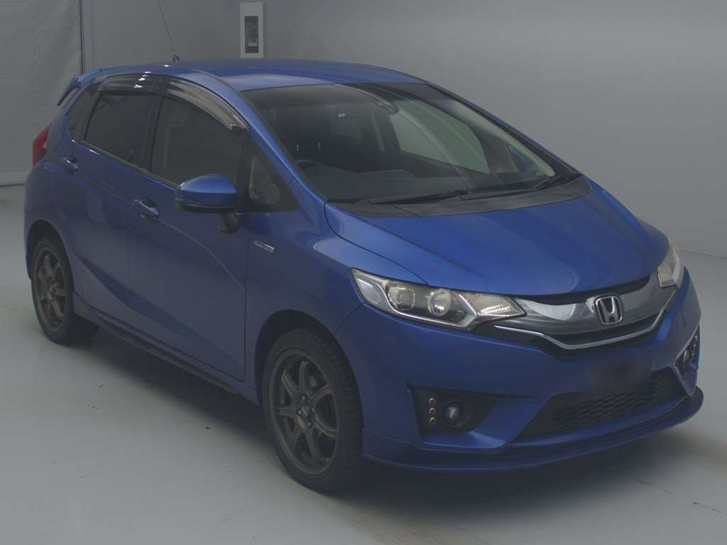 2014 Honda Fit Hybrid GP6[2]