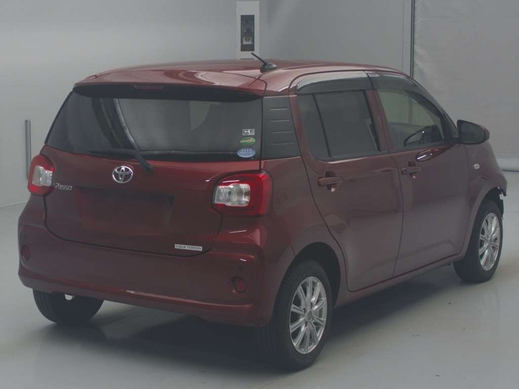 2017 Toyota Passo M700A[1]