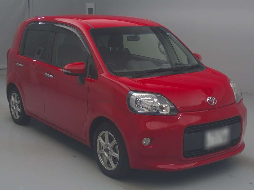 2013 Toyota Porte NCP141[2]