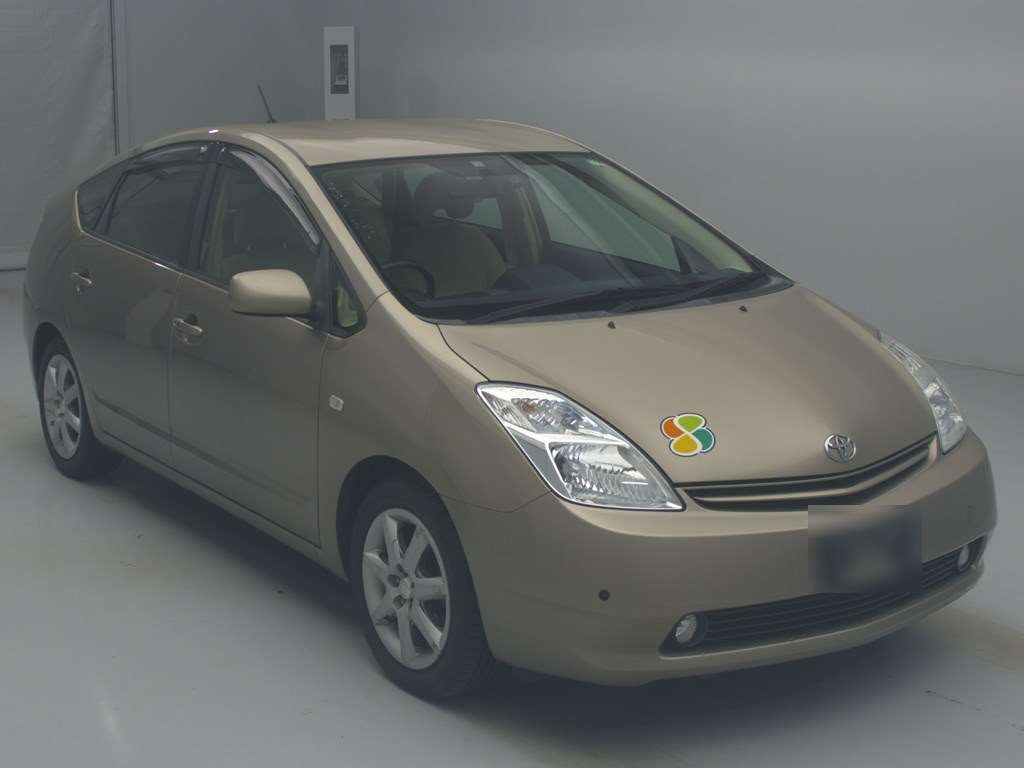 2004 Toyota Prius NHW20[2]