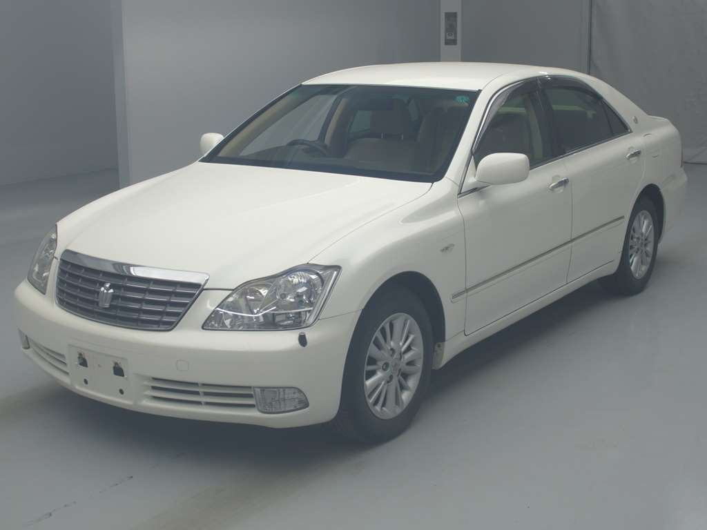 2005 Toyota Crown GRS180[0]