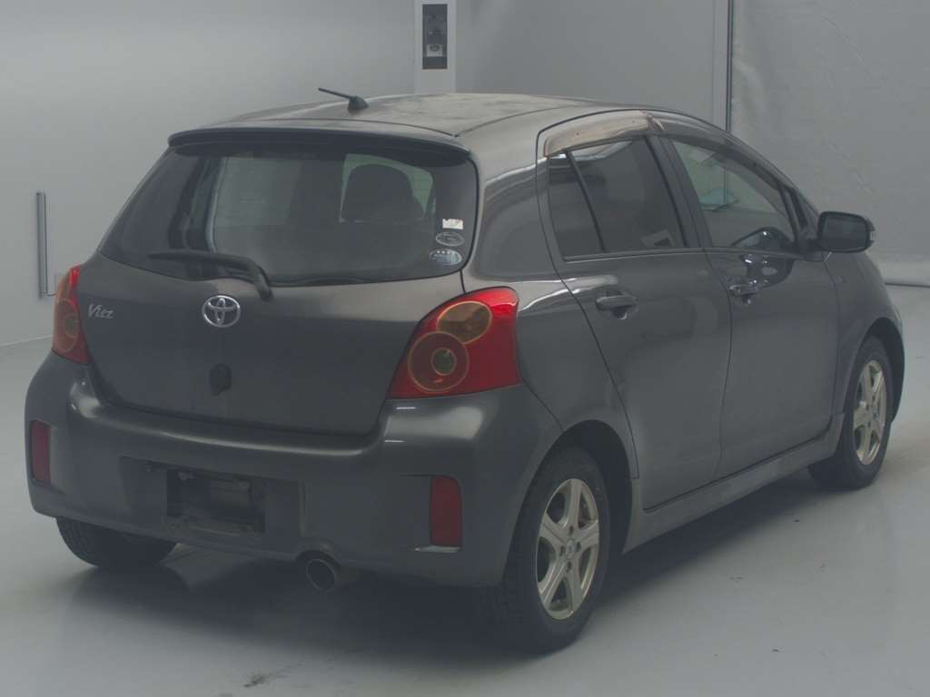 2009 Toyota Vitz SCP90[1]