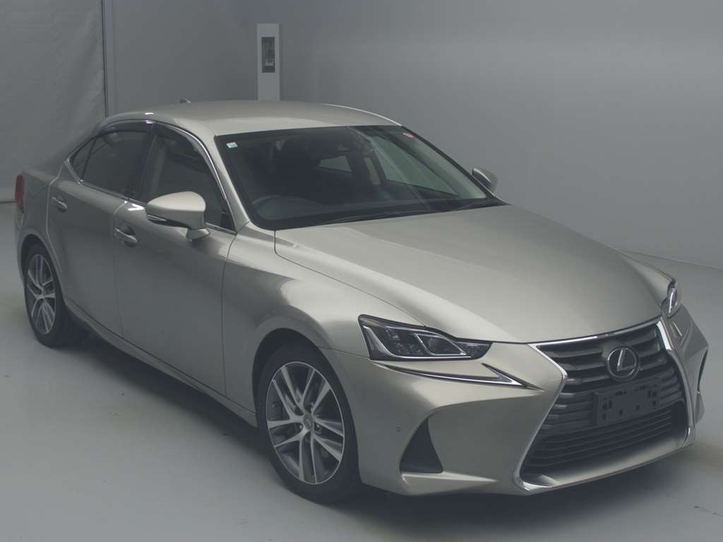 2018 Lexus IS ASE30[2]