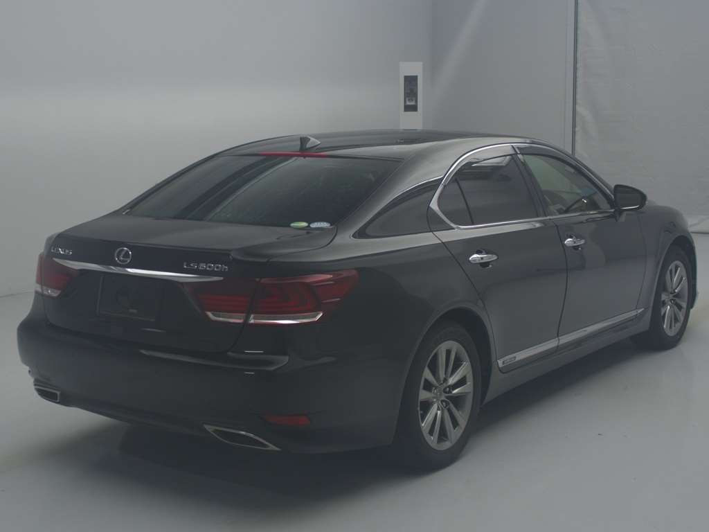 2013 Lexus LS UVF45[1]