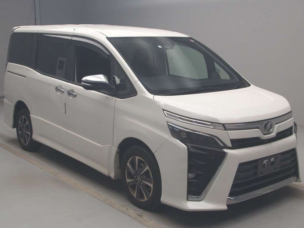 2018 Toyota Voxy ZRR85W[2]