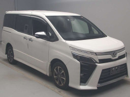 2018 Toyota Voxy