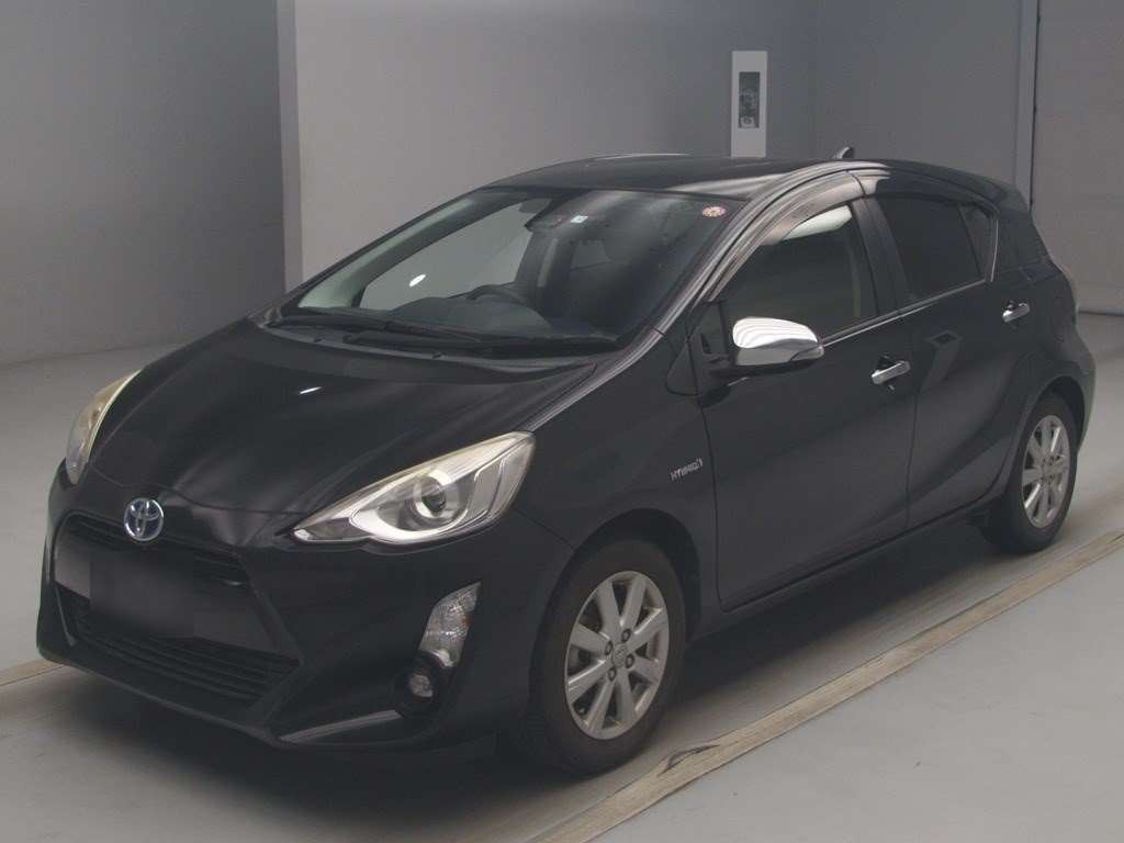 2015 Toyota Aqua NHP10[0]