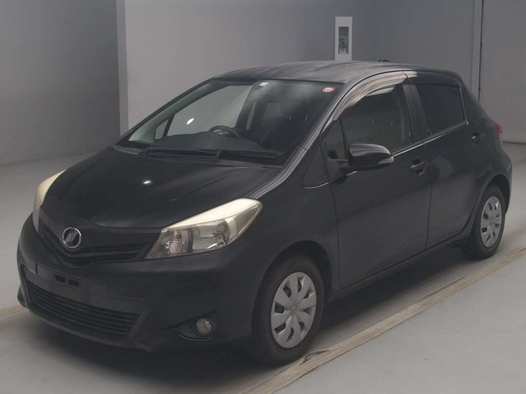 2013 Toyota Vitz NSP130[0]