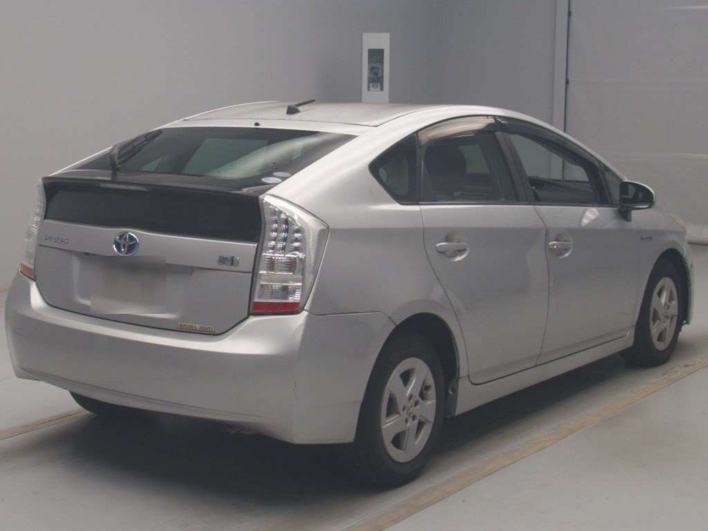 2011 Toyota Prius ZVW30[1]