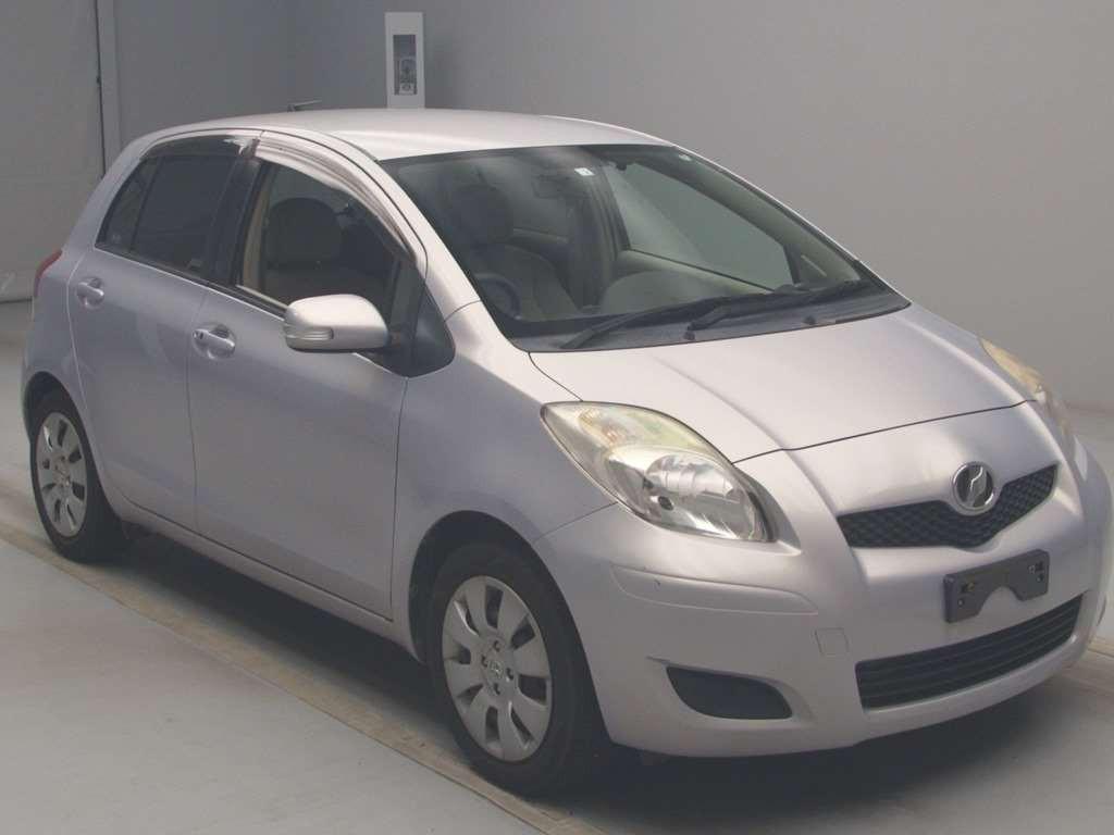 2010 Toyota Vitz NCP91[2]