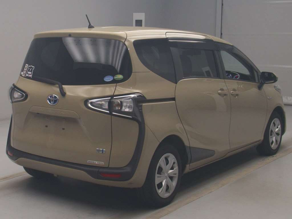 2020 Toyota Sienta NHP170G[1]