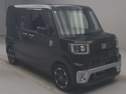 2015 Daihatsu Wake