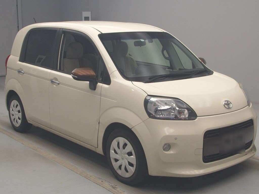 2015 Toyota Porte NSP141[2]