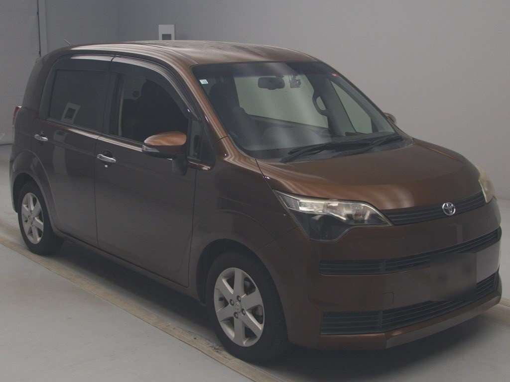 2012 Toyota Spade NCP141[2]