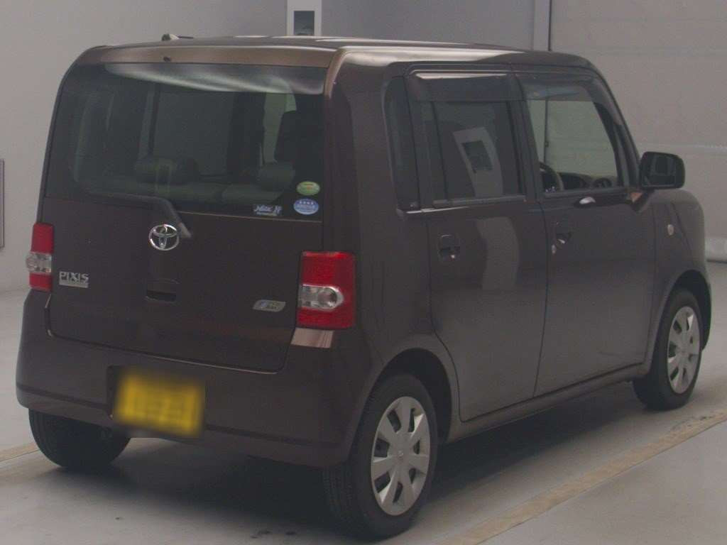 2014 Toyota Pixis Space L575A[1]