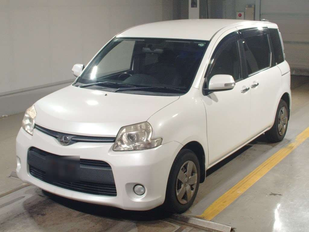 2011 Toyota Sienta NCP81G[0]