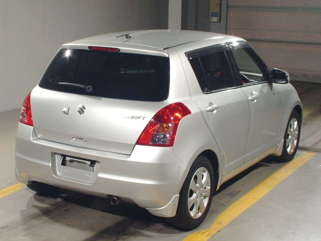 2009 Suzuki Swift ZC71S[1]