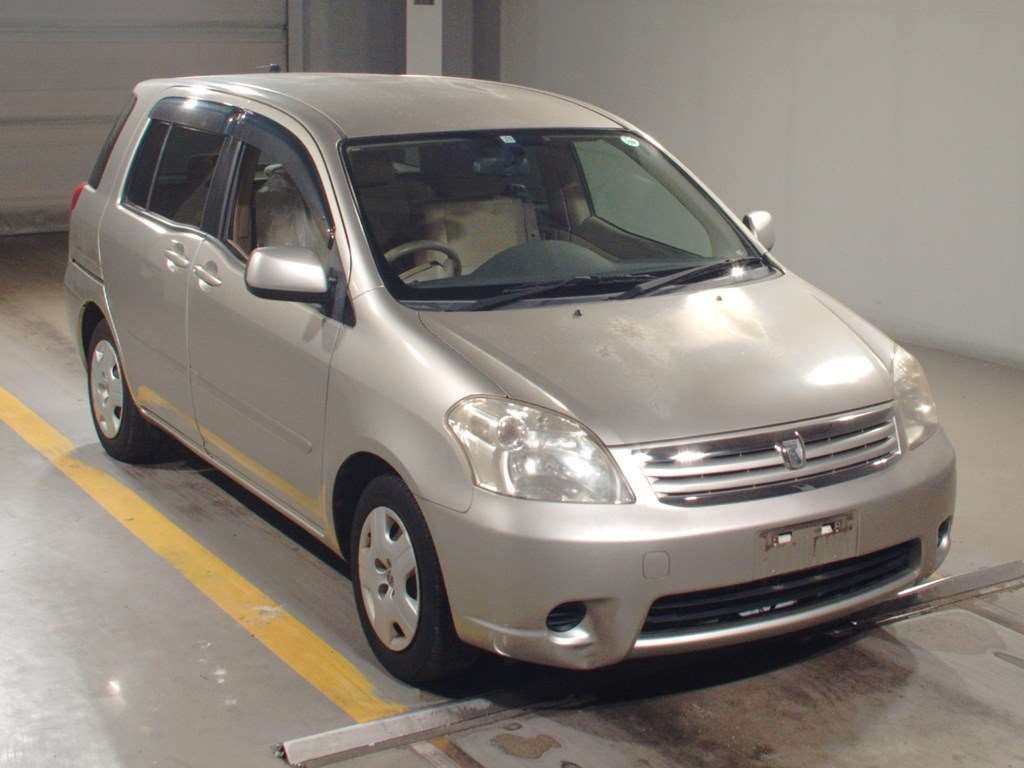 2003 Toyota Raum NCZ20[2]