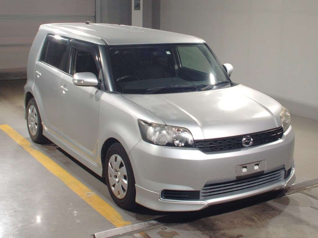 2010 Toyota Corolla Rumion NZE151N[2]