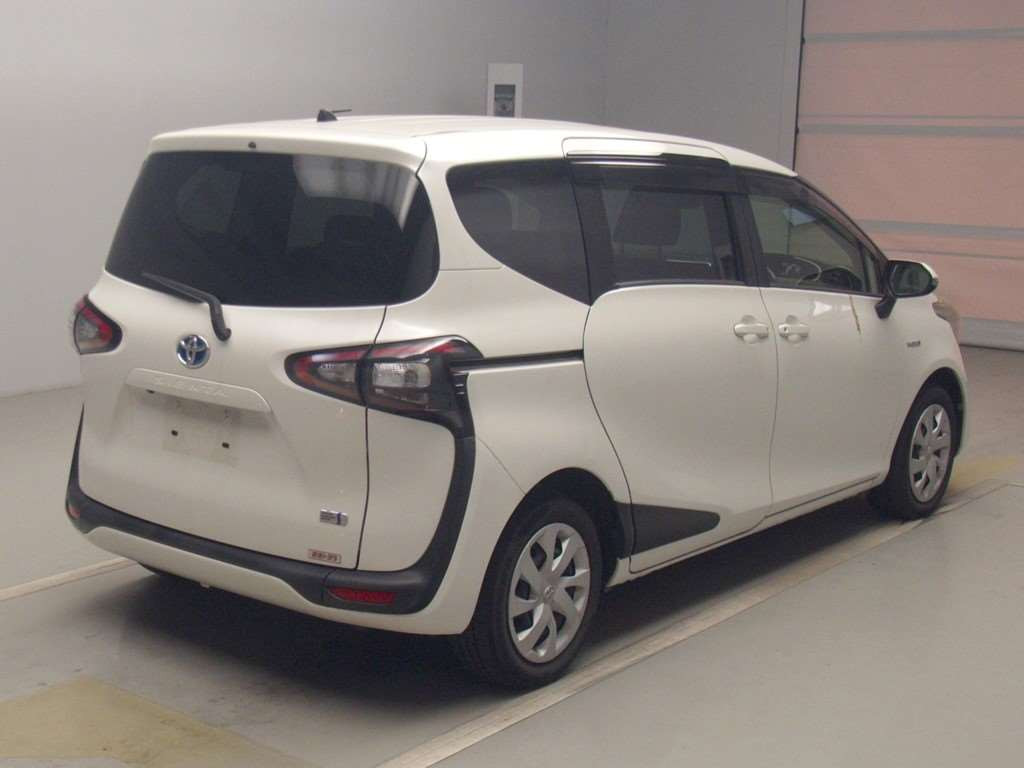 2015 Toyota Sienta NHP170G[1]