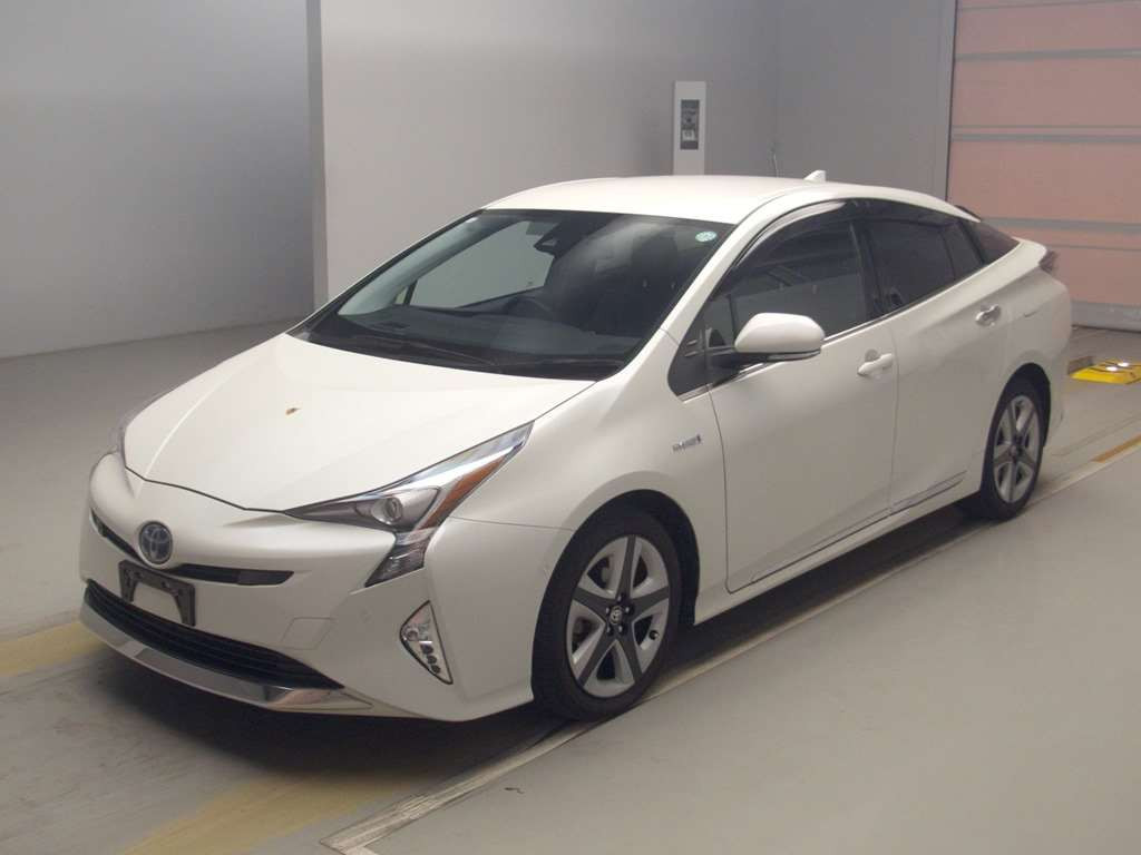 2016 Toyota Prius ZVW51[0]