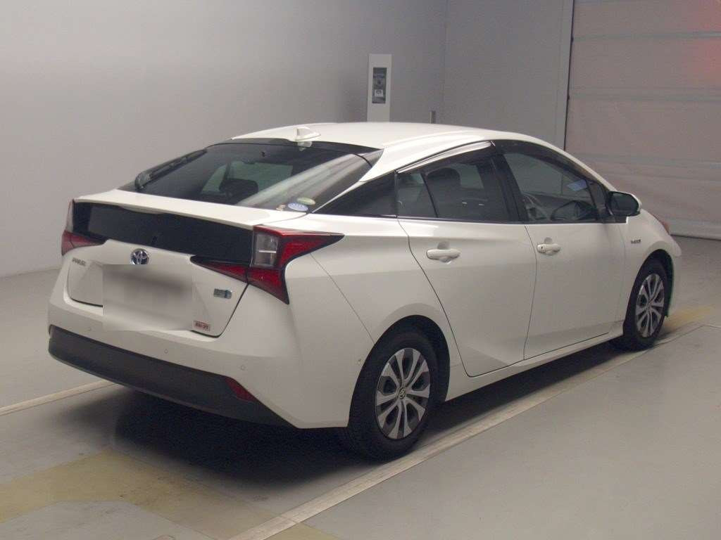 2019 Toyota Prius ZVW51[1]