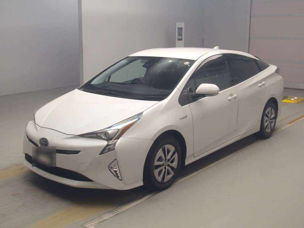 2017 Toyota Prius ZVW51[0]