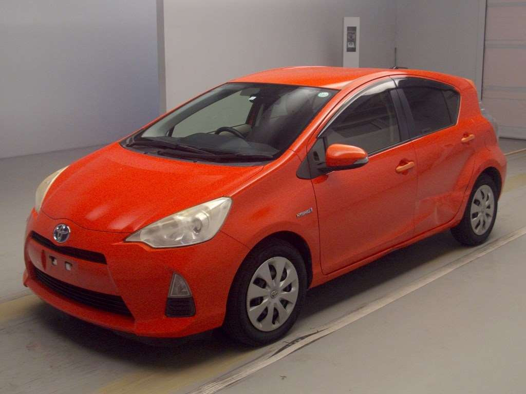 2012 Toyota Aqua NHP10[0]