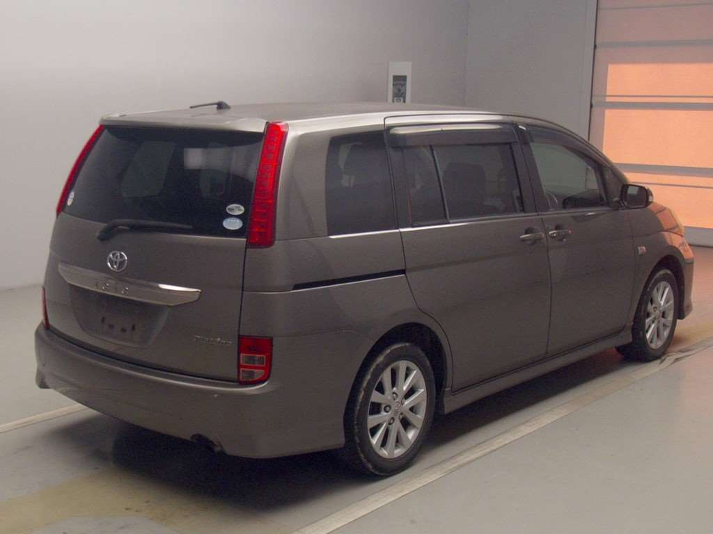 2008 Toyota Isis ANM10W[1]