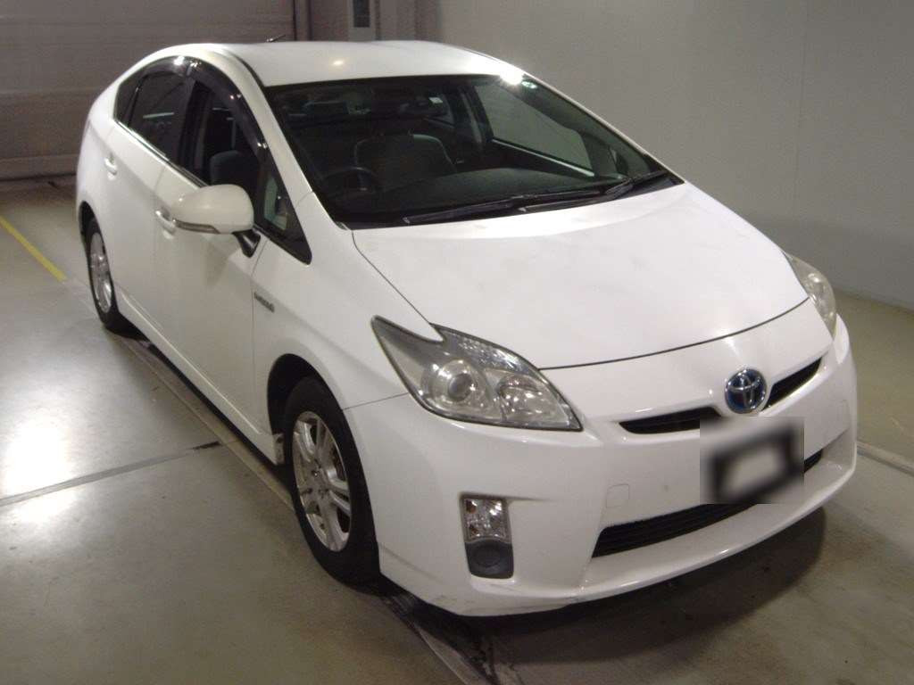 2010 Toyota Prius ZVW30[2]