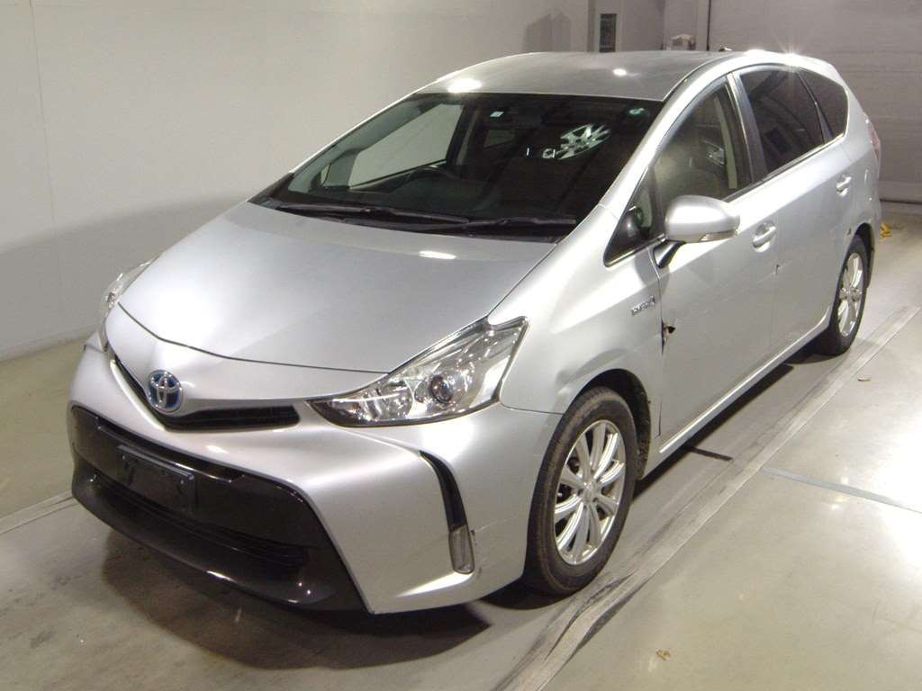 2016 Toyota Prius alpha ZVW41W[0]