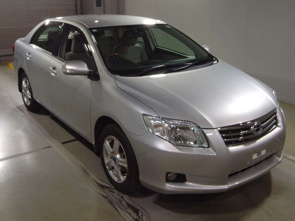 2010 Toyota Corolla Axio NZE141[2]