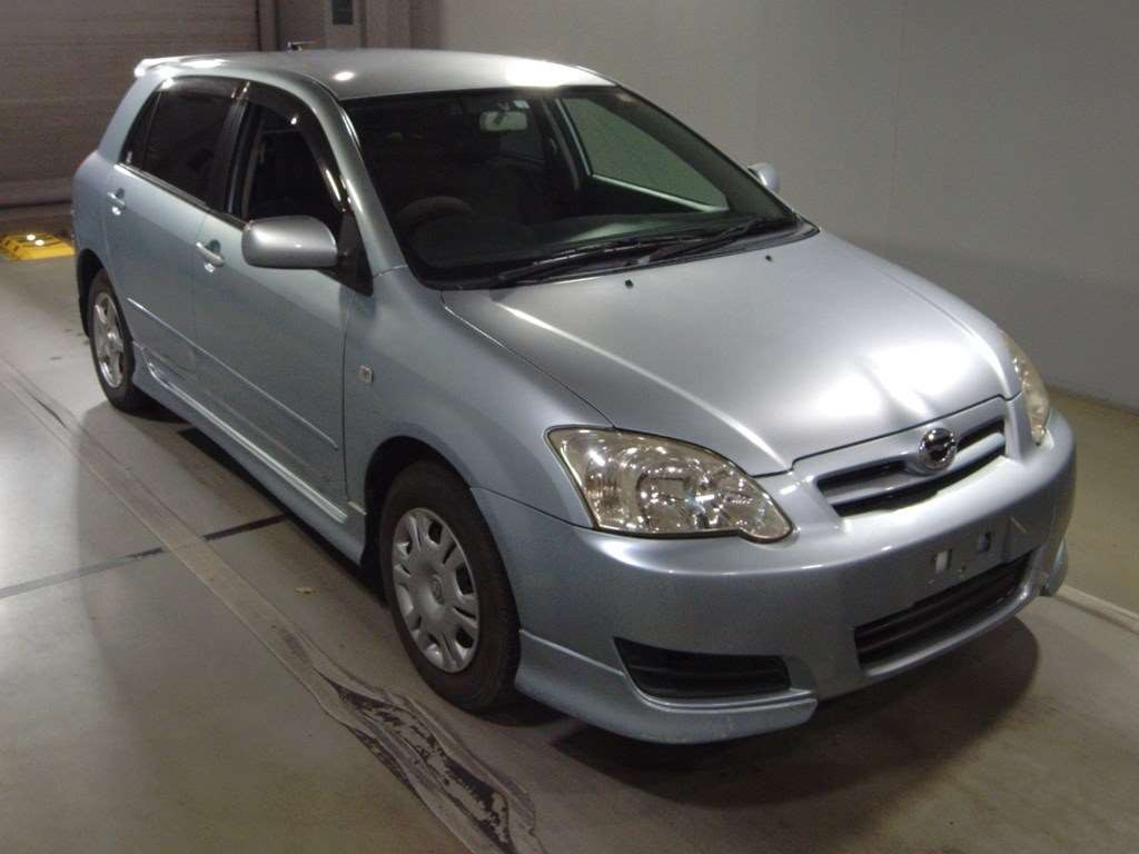 2005 Toyota Corolla Runx NZE121[2]