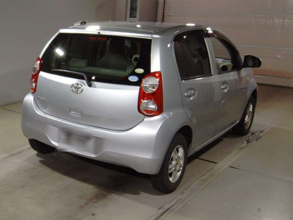 2010 Toyota Passo KGC30[1]