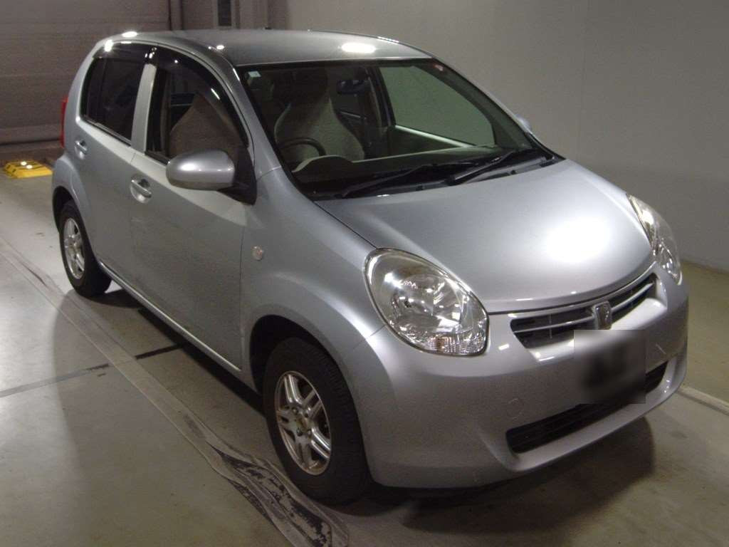 2010 Toyota Passo KGC30[2]