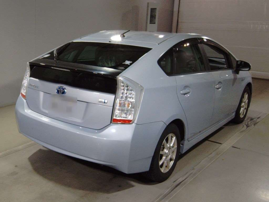 2010 Toyota Prius ZVW30[1]